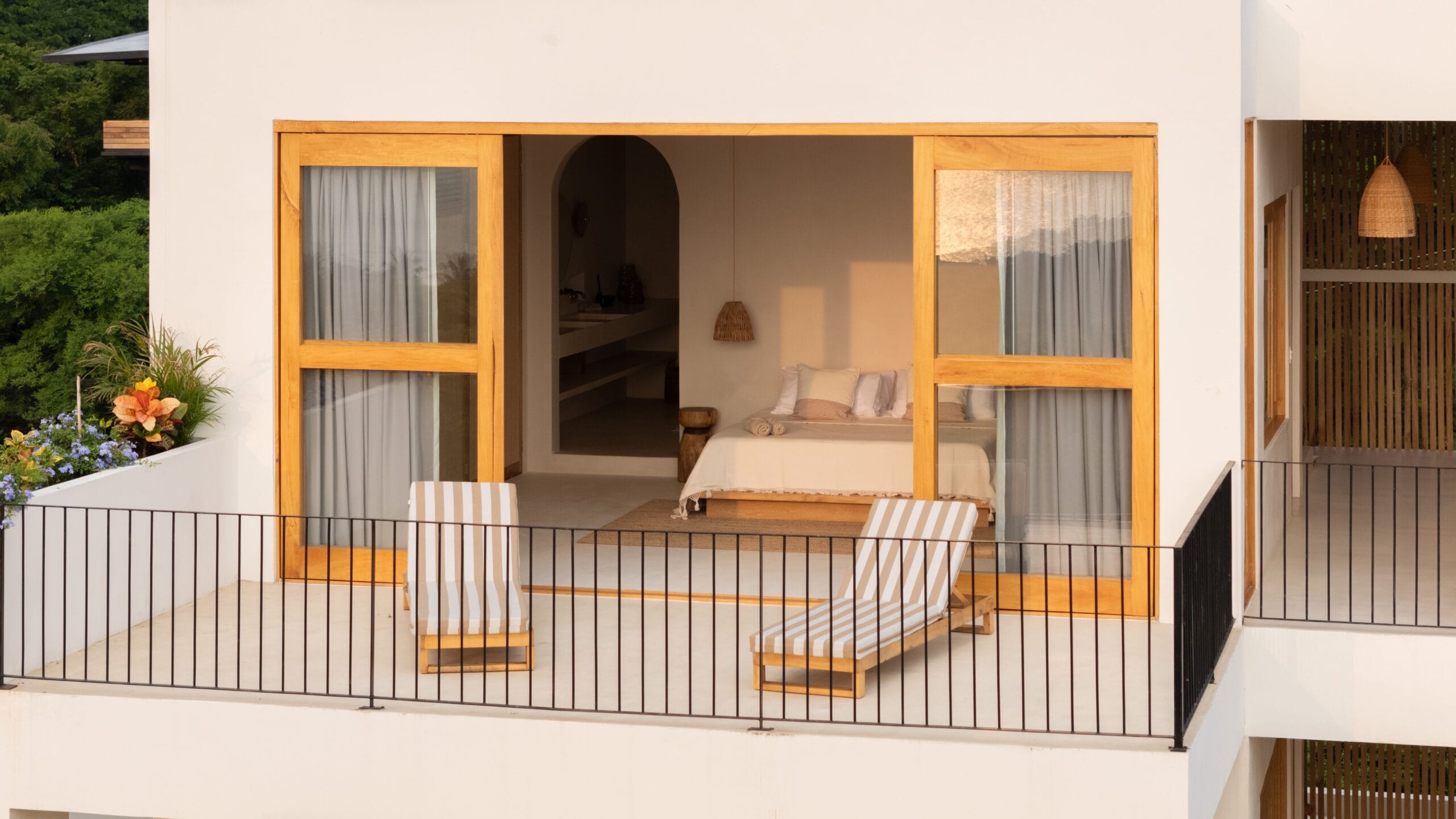 Taco Champagne - Hom - habitacion con balcon